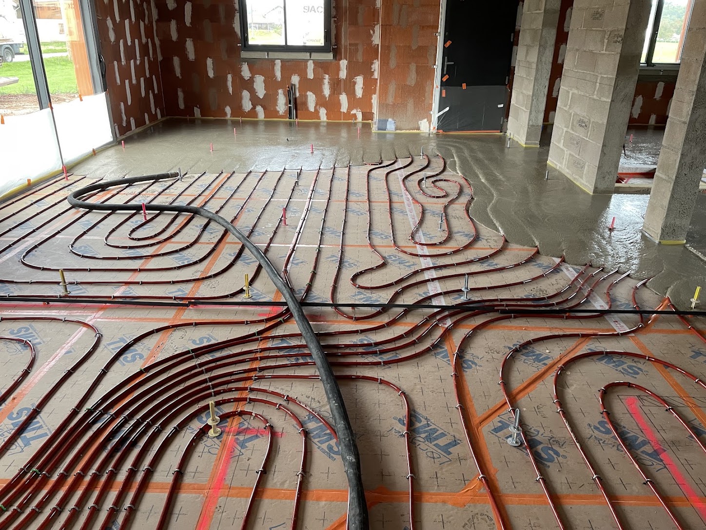 Chape coulée sur plancher chauffant BatizenX
